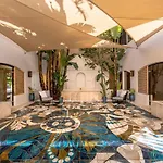 מלון Byblos 5*