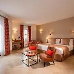 Hotel Byblos 5*