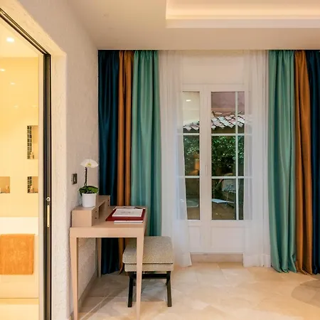 Byblos Hotel