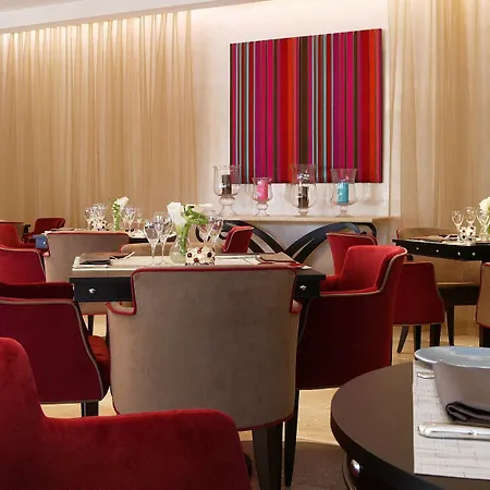 Hotel Byblos