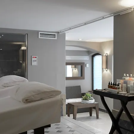Hotel Byblos Saint-Tropez